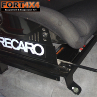 KIT DE MONTAGE SIEGE RECARO TOYOTA HDJ100 COTE DROIT