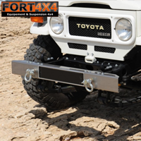 PARE CHOC AVANT TOYOTA LAND CRUISER BJ40