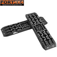 PLAQUES DE DESENSABLAGE AVEC BASE POUR CRIC INTEGREE + SAC DE TRANSPORT - NOIR